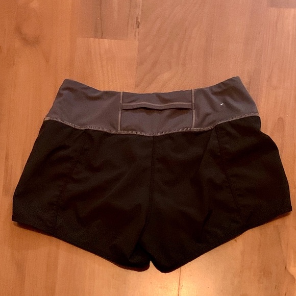 Reebok Running Shorts - Picture 4 of 6